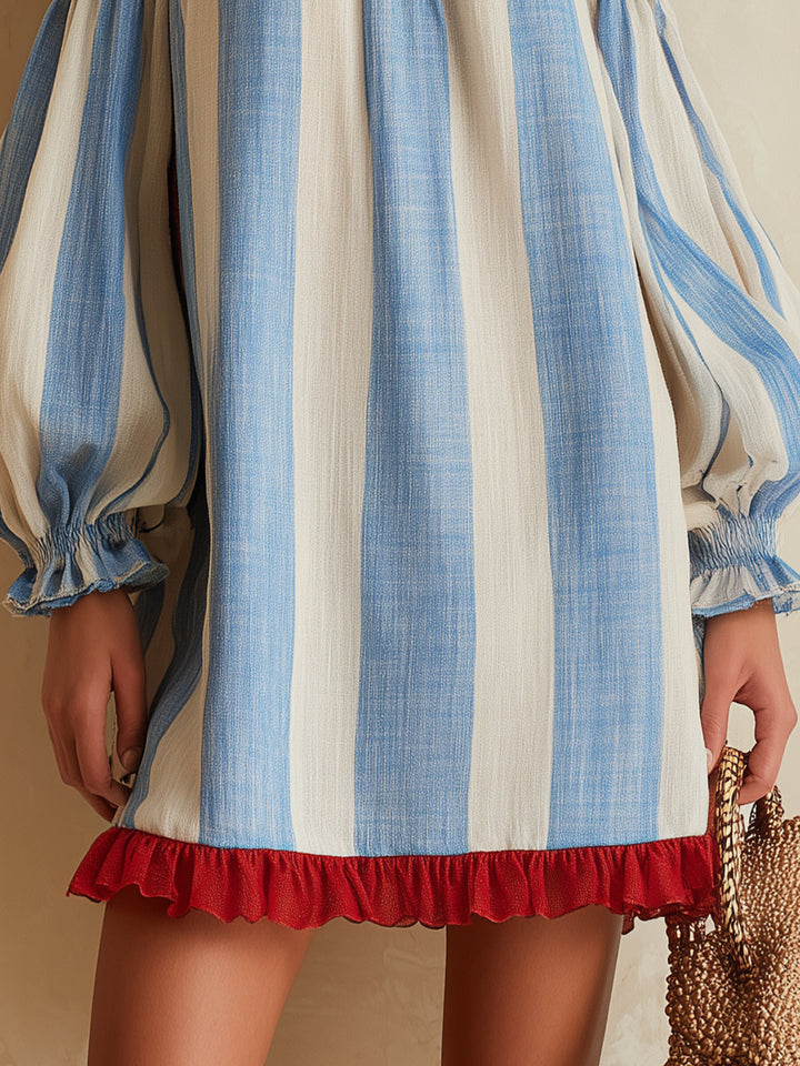 Kék és fehér csíkos mini ruha off-the-shoulder kivágással és kontrasztos szegéllyel - Image 6