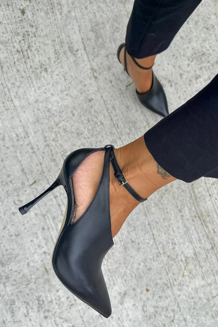 Ottilie – Heels with Ankle Strap