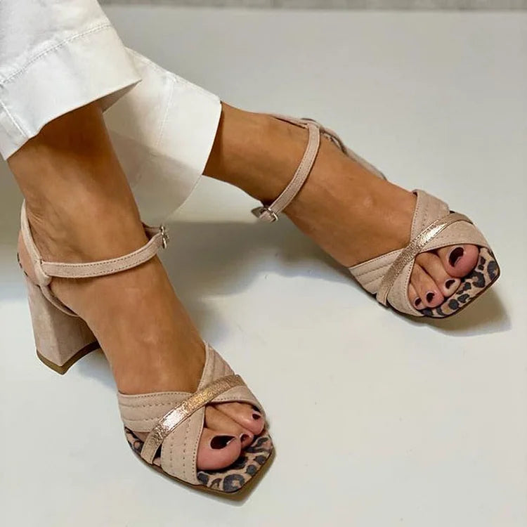 Brunhilde - Keresztpántos Magassarkú Szandál