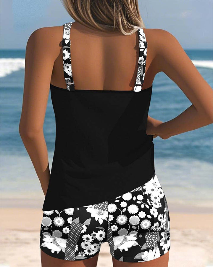 SABRINA - Tweedelig Badpak met Comfortabele Pasvorm en Bloemig Strandstijl - Image 6