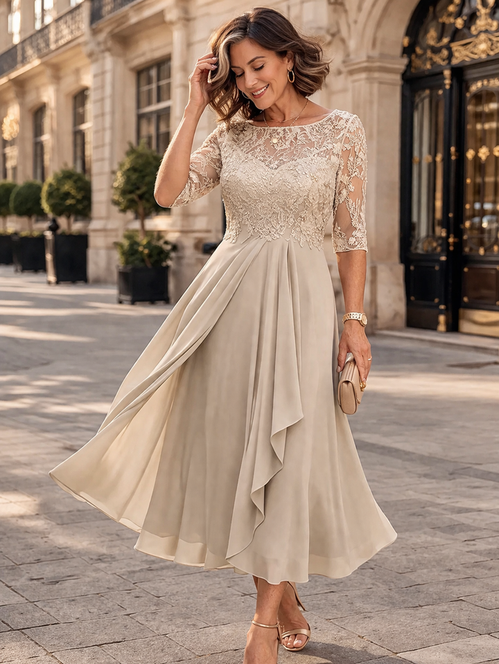 Lea – Elegáns Csipkés Midi Ruha