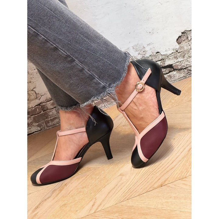 Adelheid – Vintage T-strap magassarkú cipők időtlen eleganciával
