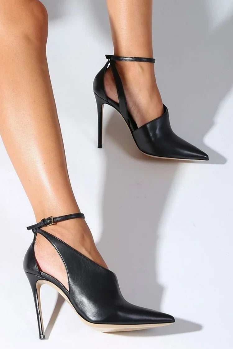 Ottilie – Heels with Ankle Strap