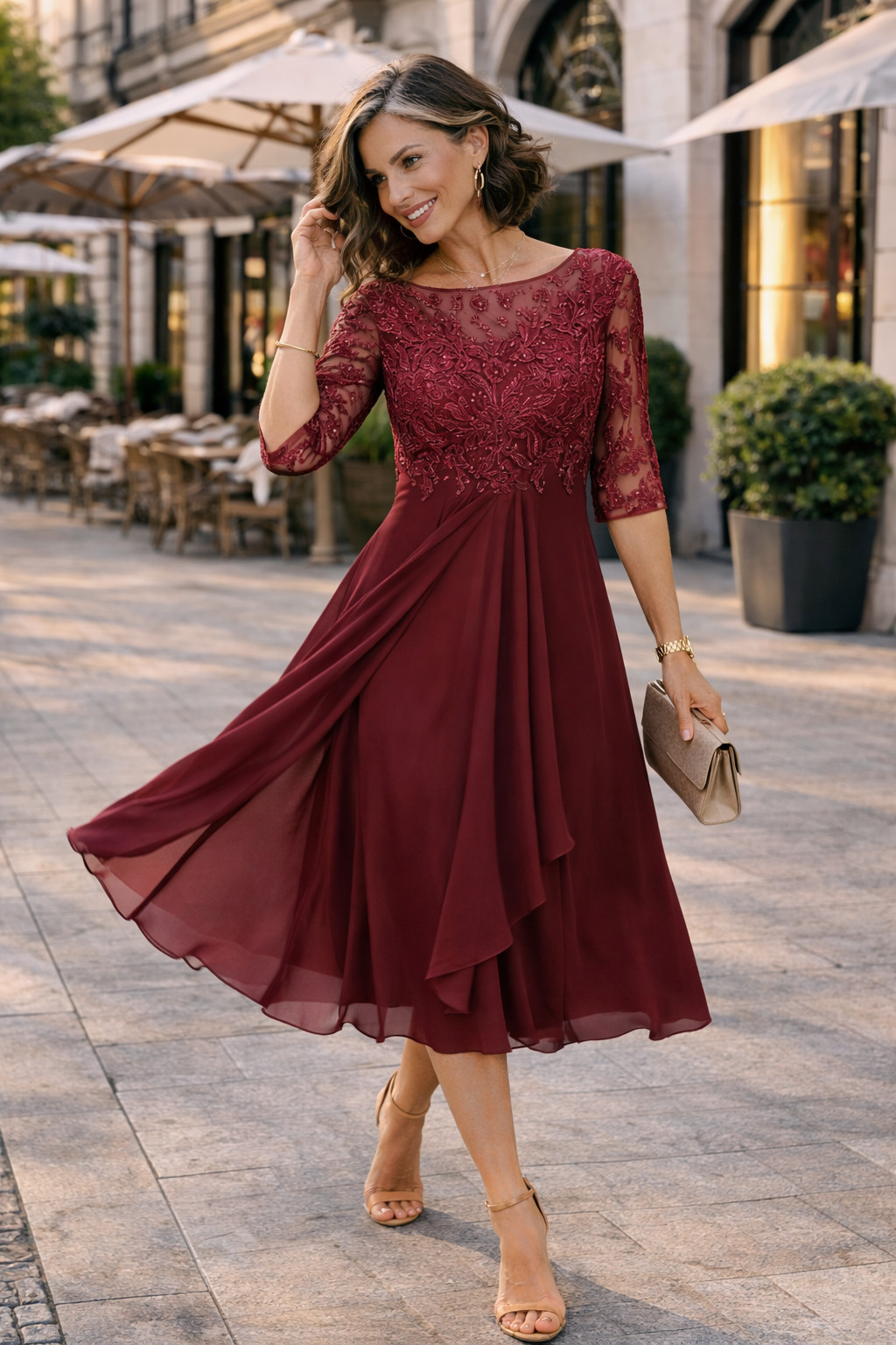 Lea – Elegáns Csipkés Midi Ruha