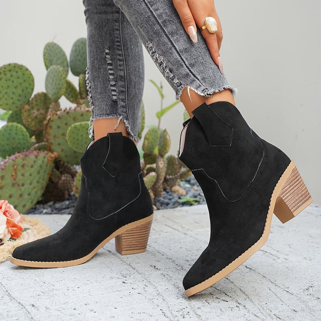 Larissa - Magas sarkú, slip-on bokacsizma