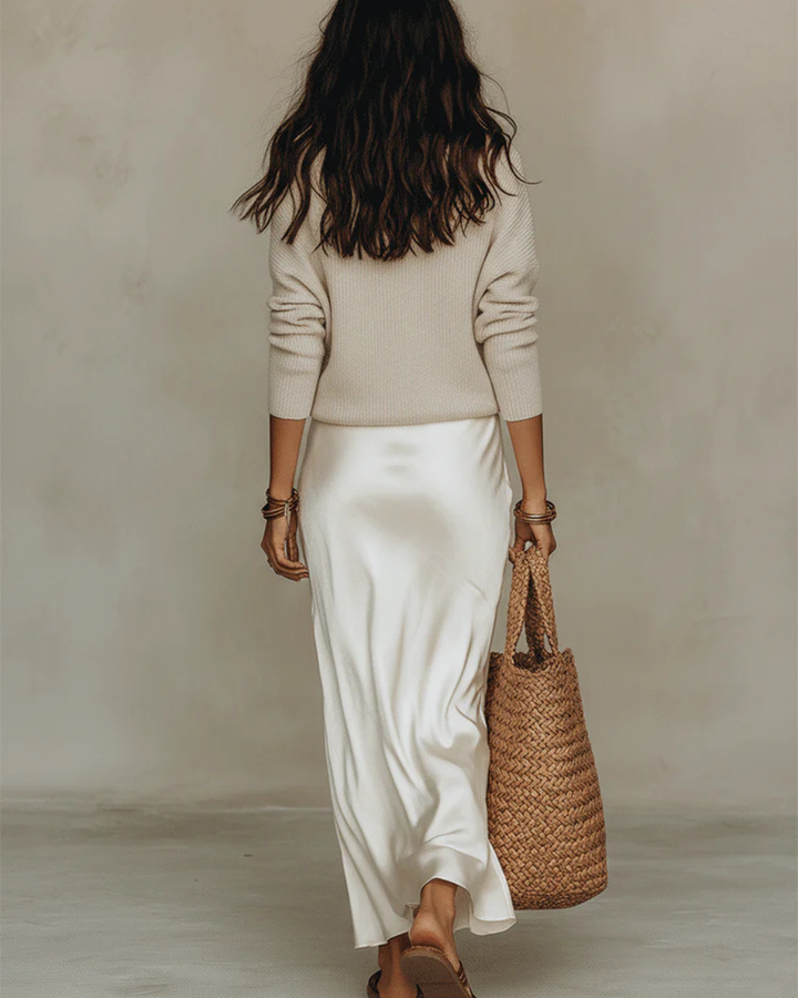 Anaïs – Elegáns szatén midiruha - Image 13