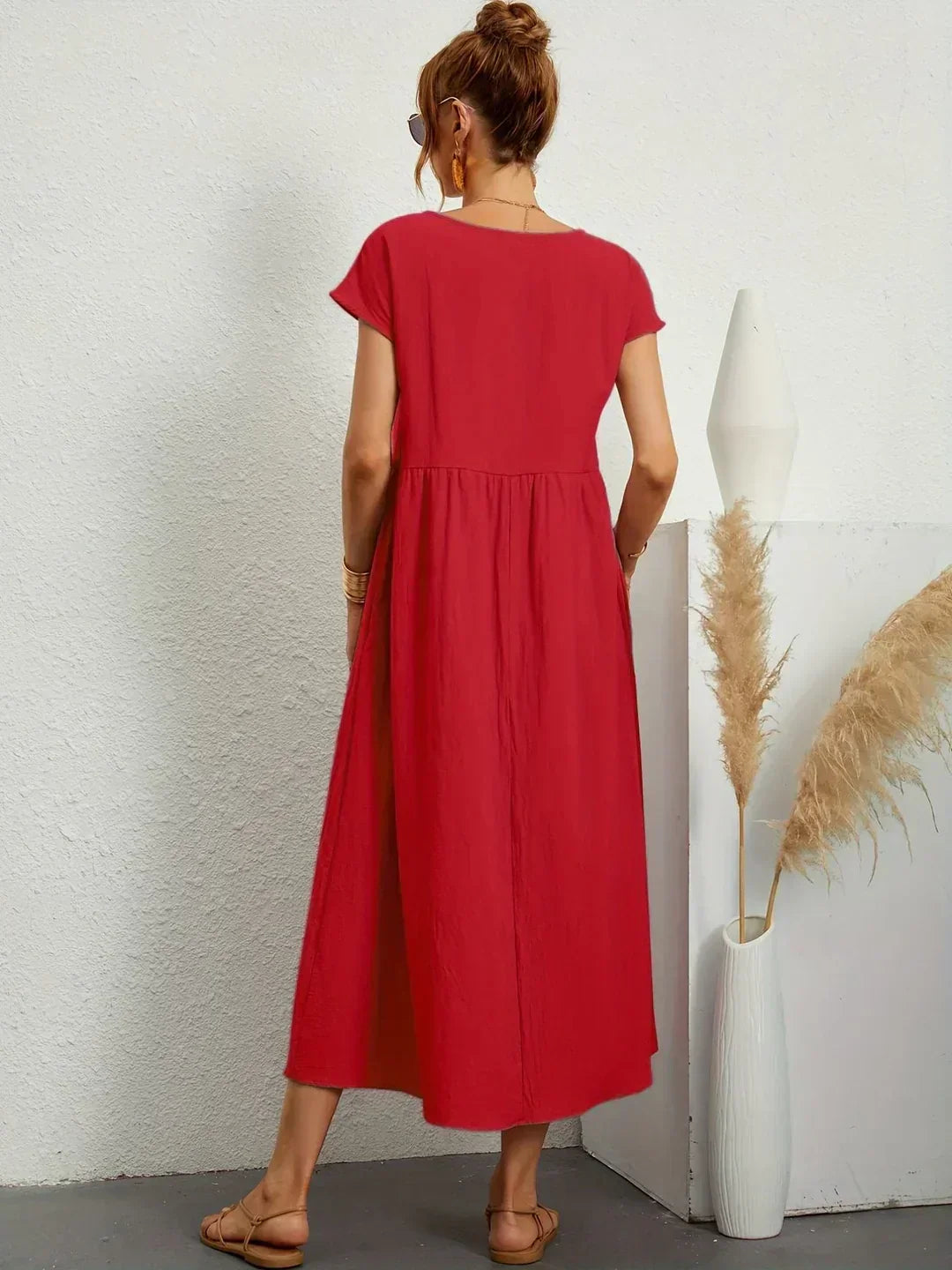 Lana | Légies szabású, időtlen eleganciájú midi ruha