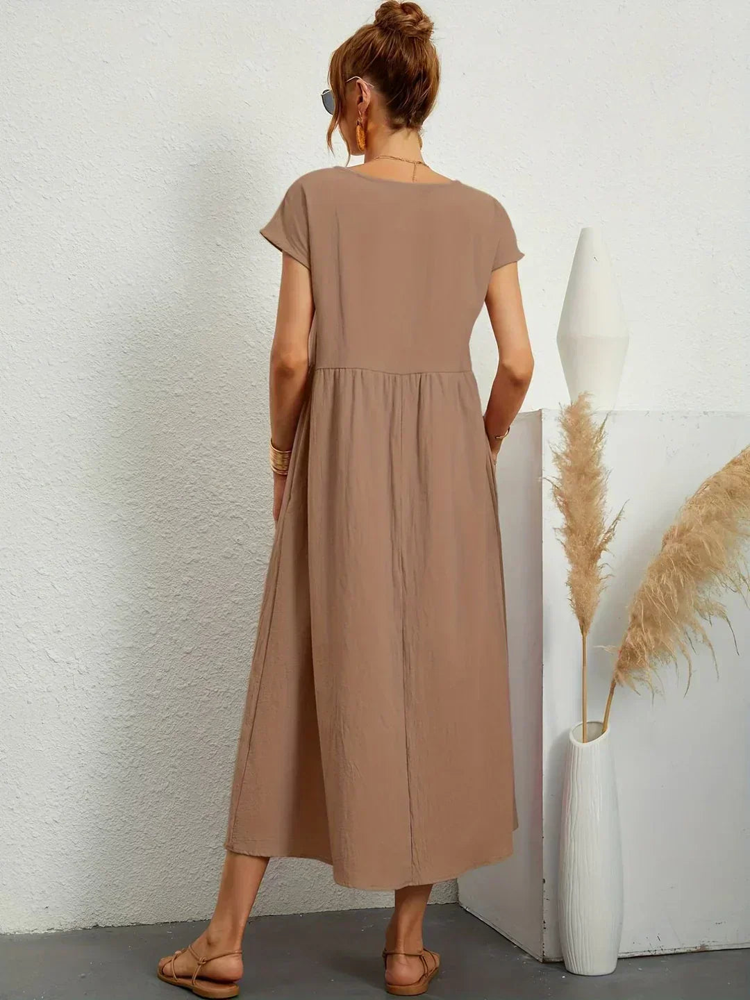 Lana | Légies szabású, időtlen eleganciájú midi ruha