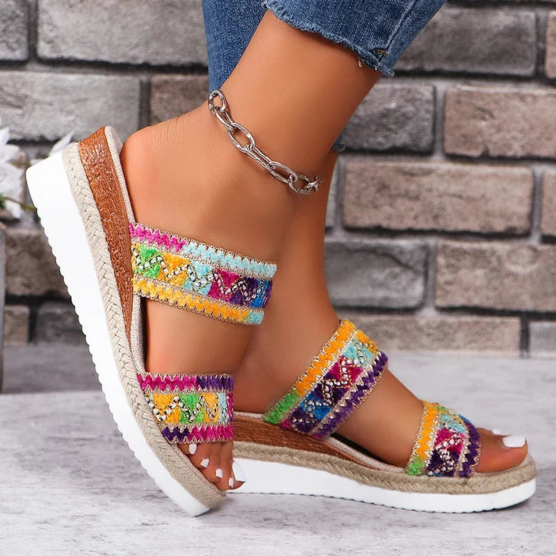 Zoe - Divatos Slip-On Szandálok