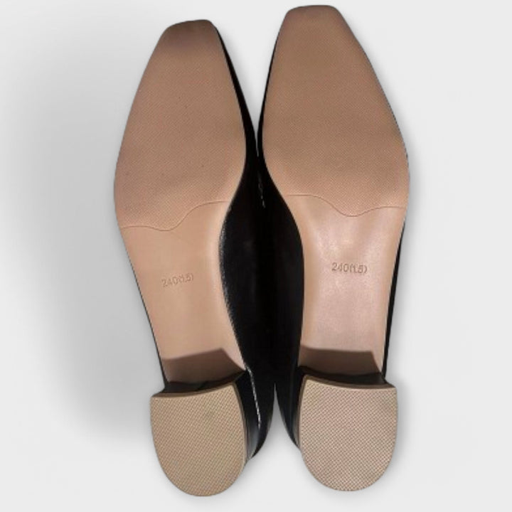 Monika - Elegáns Fényes Papucs