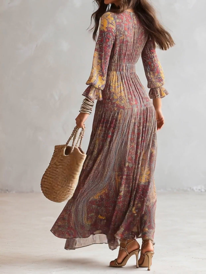 Maxi Ruha Chiffonból Paisley Mintával és V-kivágással