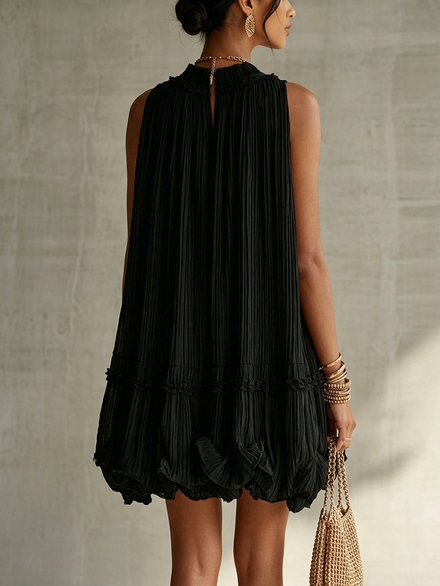 Fekete Chiffon Mini Bubble Ruha Halter Nyakkal és Rávarrott Részletekkel - Image 3