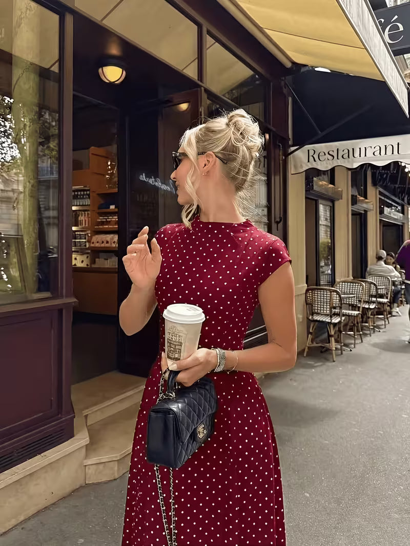 Zsófia | Elegáns Polka Dot Maxi-Ruha