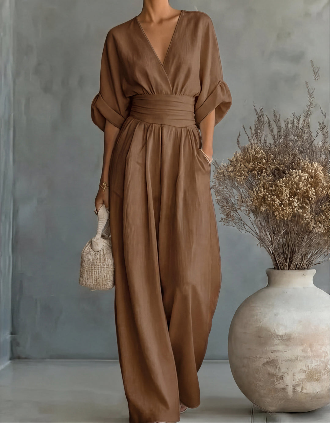 Daniela - Mono elegante de escote en V y pierna ancha - Image 16