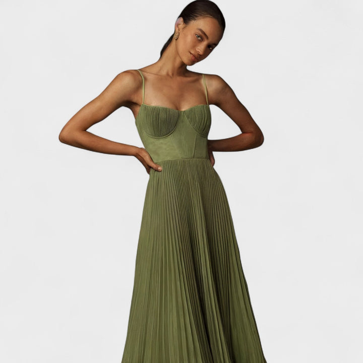 Elodie - A ruha eleganciával