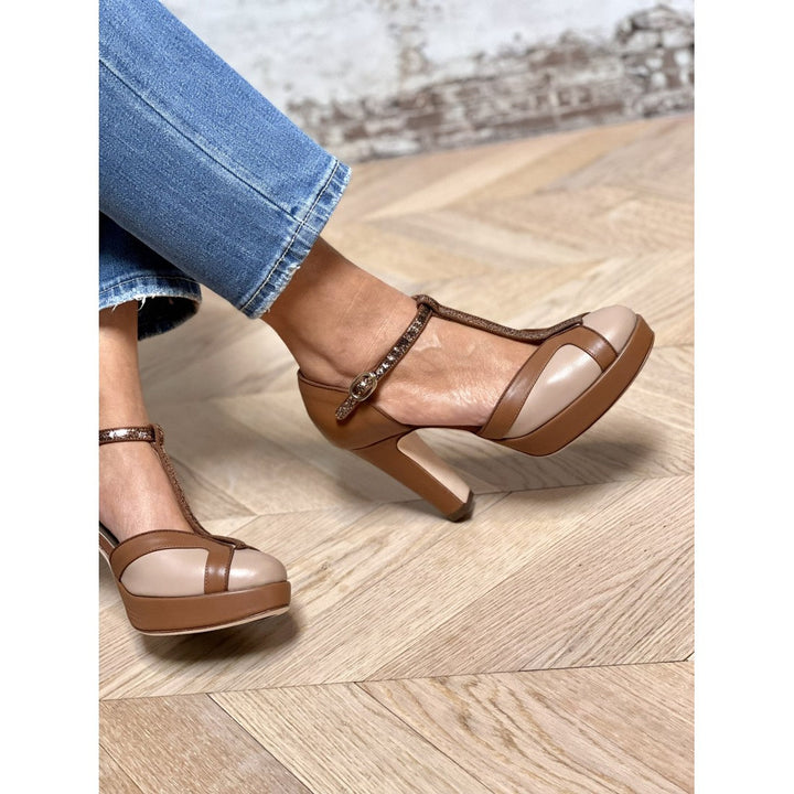 Gisela – T-Strap Magassarkú