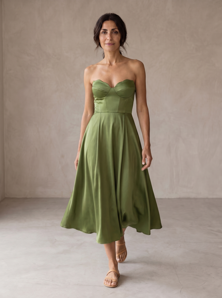 Éva | Elegáns Midi Pánt Nélküli Ruha - Image 1